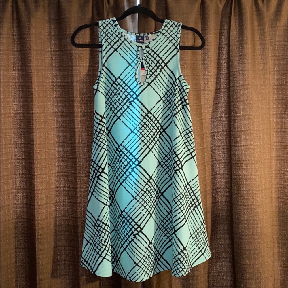 Women’s dress